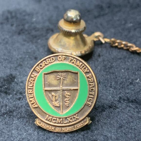 Vintage 69' American Board of Family Practice 10K Gold Filled tie tack - Picture 1 of 5